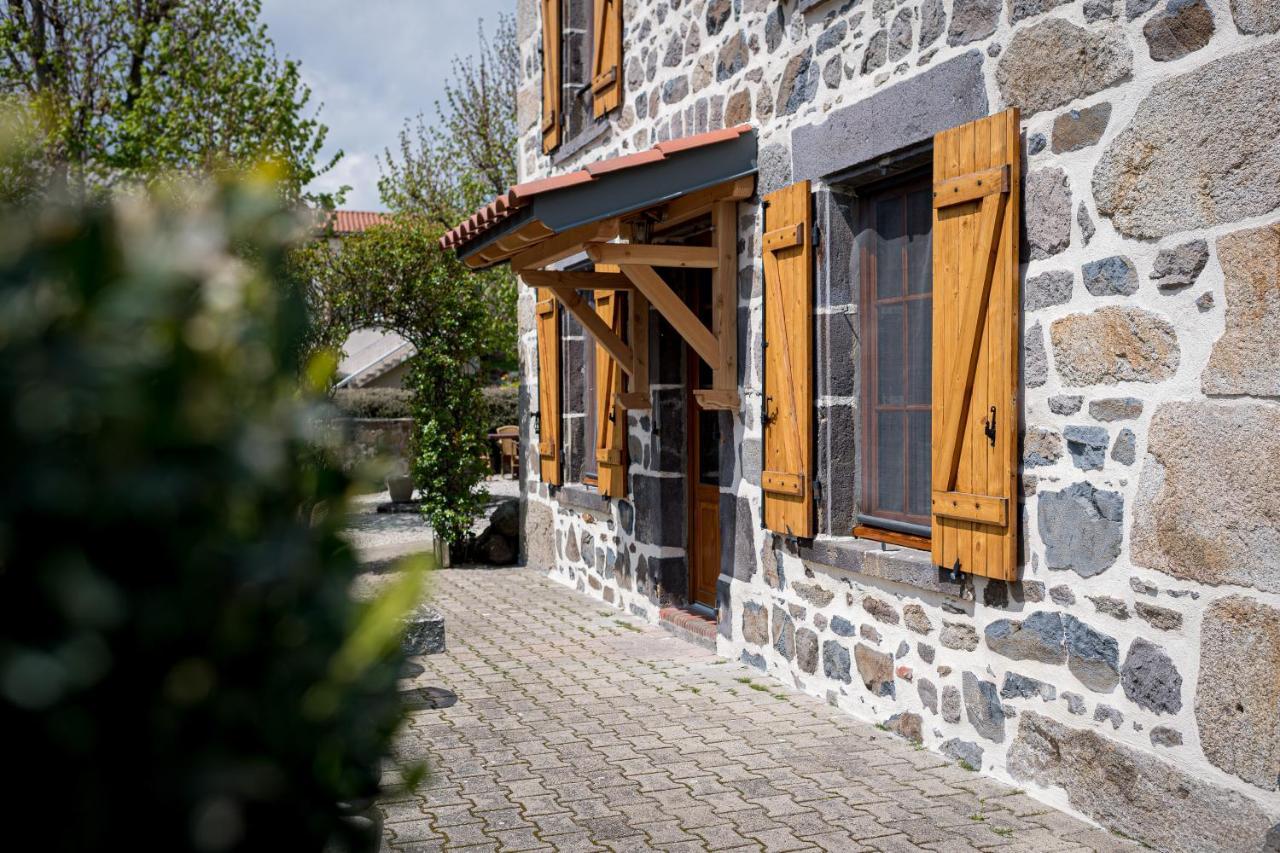 Maison D'Hote La Grange Aux Ayres Olloix エクステリア 写真